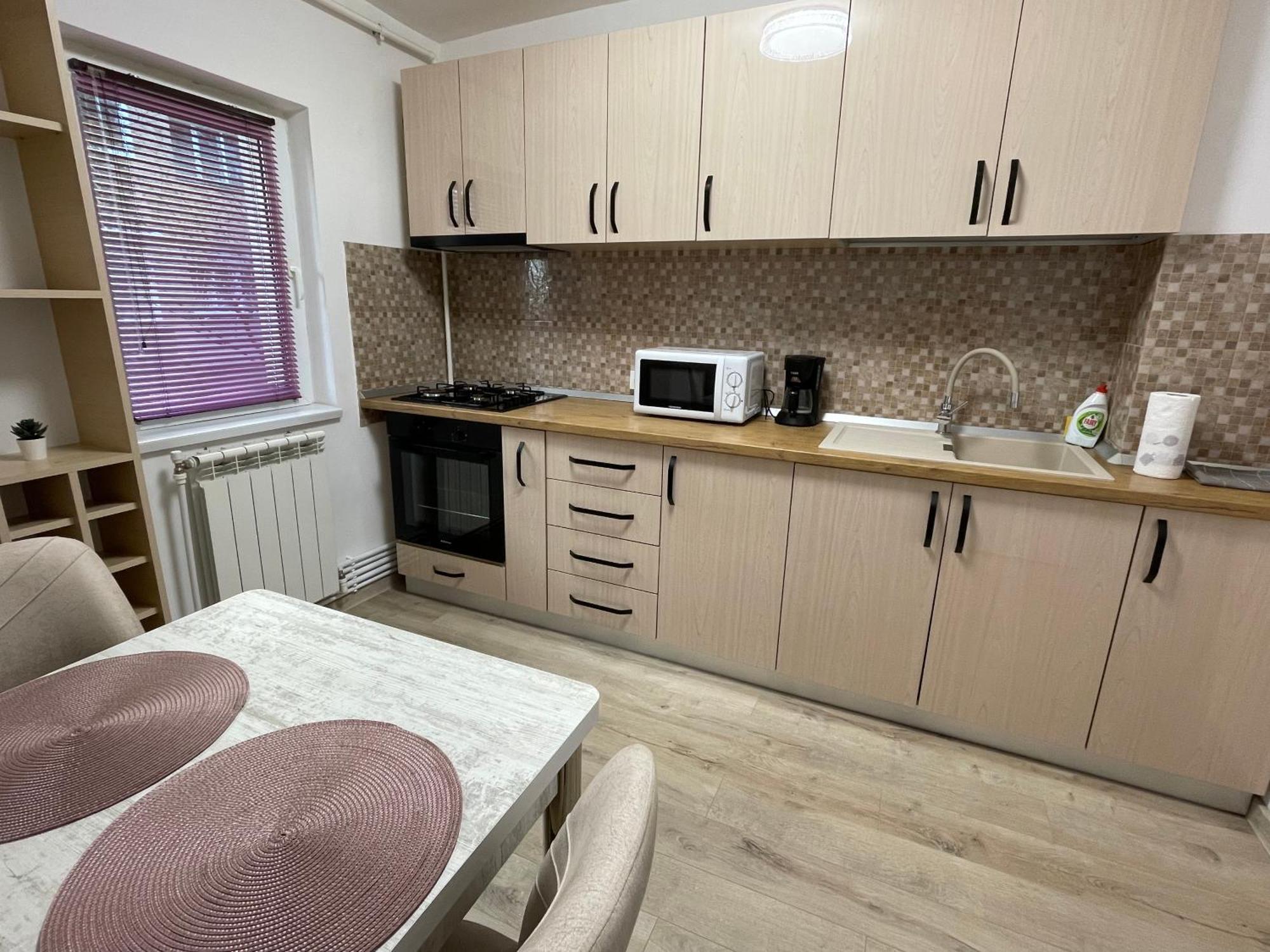 Grove Apartment Бузау Екстериор снимка